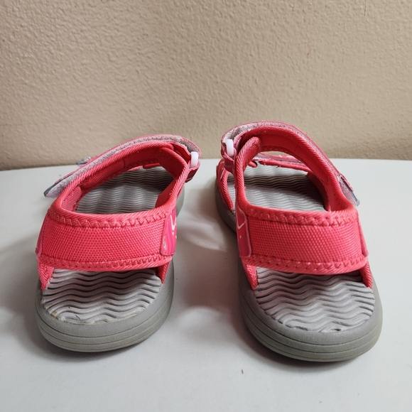 New Balance |Girls 6/Womens 8| PinkAbstract Print Open Toe Water Sandals - Picture 8 of 9